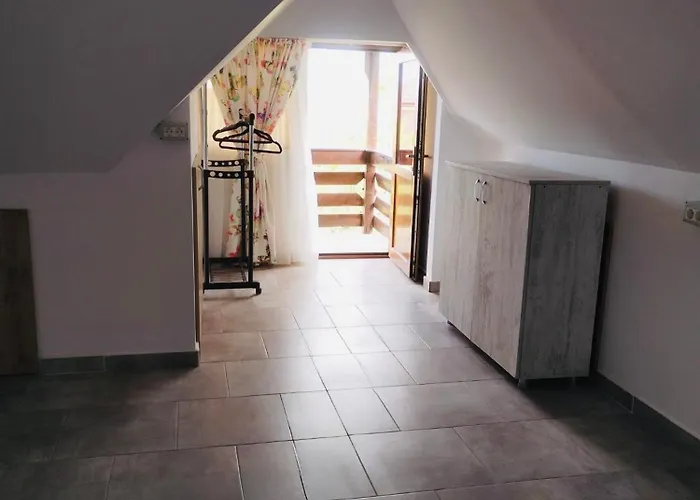 Sandra&rebecut شقة